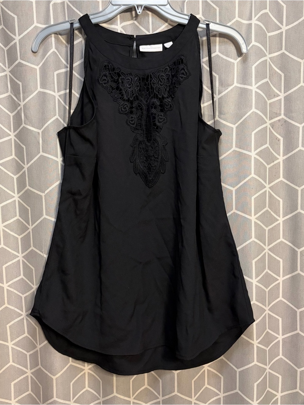 New York & Company Black Embroidered Sleeveless Camisole